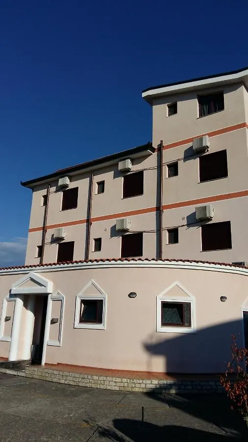 Drini Hotel Rrashbull Albania