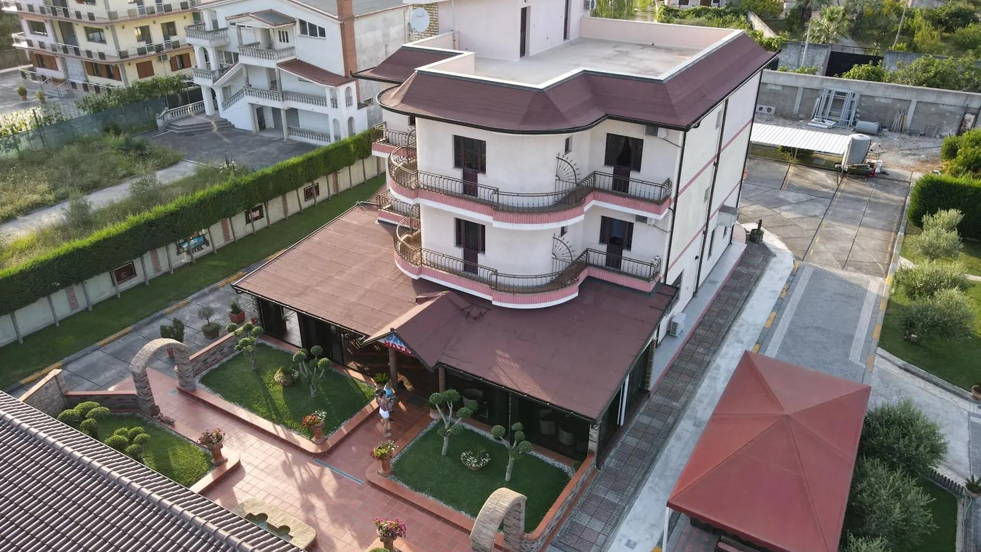 Drini Hotel Rrashbull